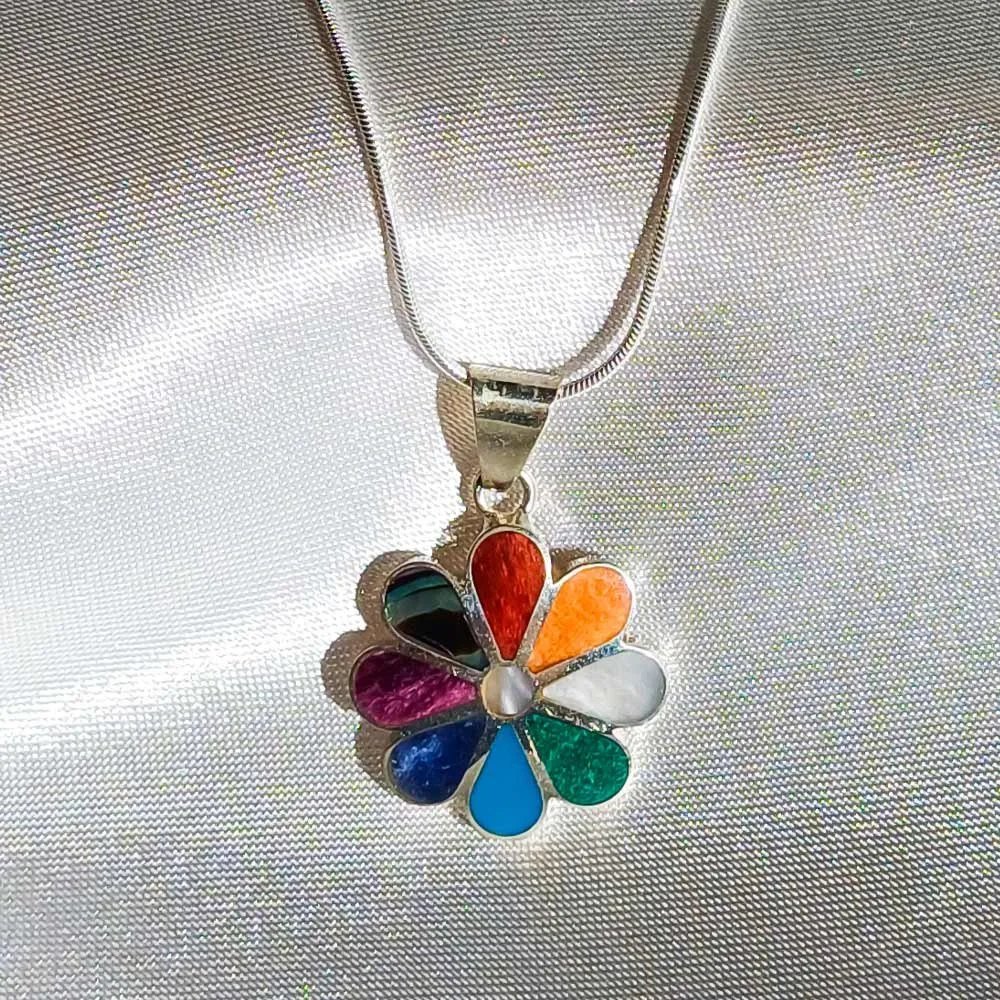 Daysi FLower Rainbow Pendant