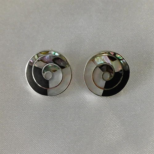 Spiral Abalone Nacre Onyx stud Earrings (M)