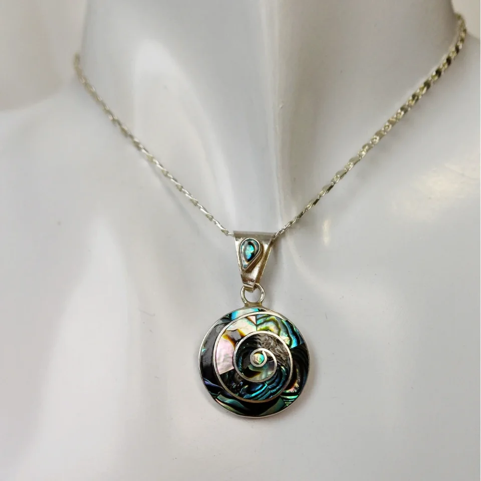 Spiral Abalon Pendant (S)